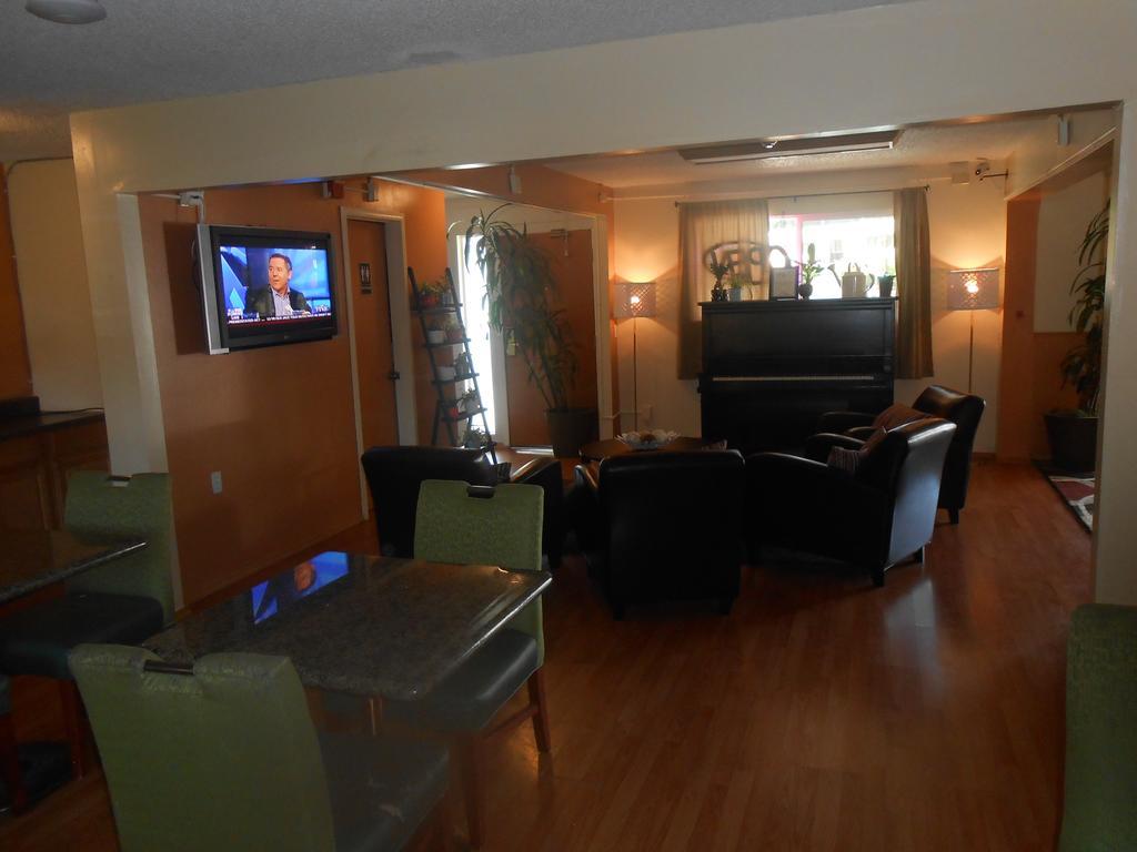 טוקווילה Sunrise Garden Suites מראה חיצוני תמונה