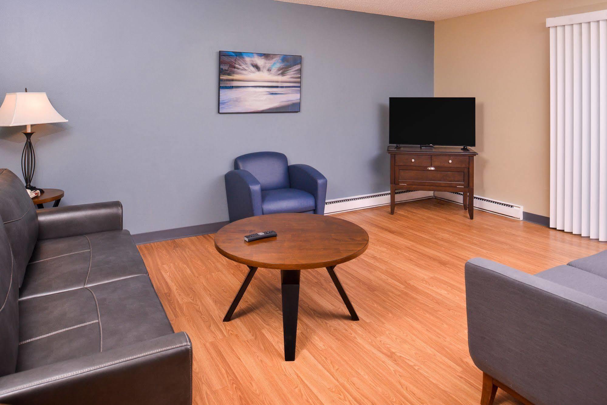 טוקווילה Sunrise Garden Suites מראה חיצוני תמונה