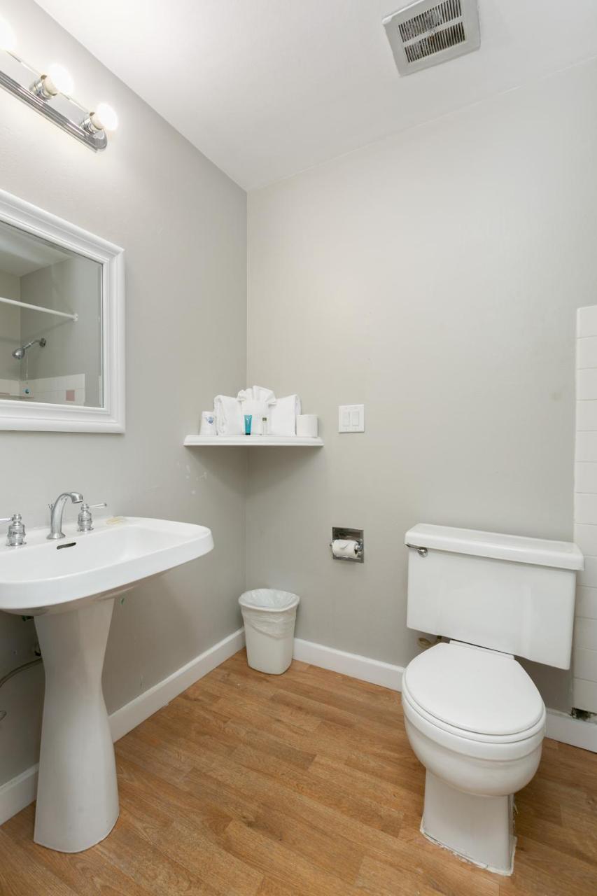 טוקווילה Sunrise Garden Suites מראה חיצוני תמונה